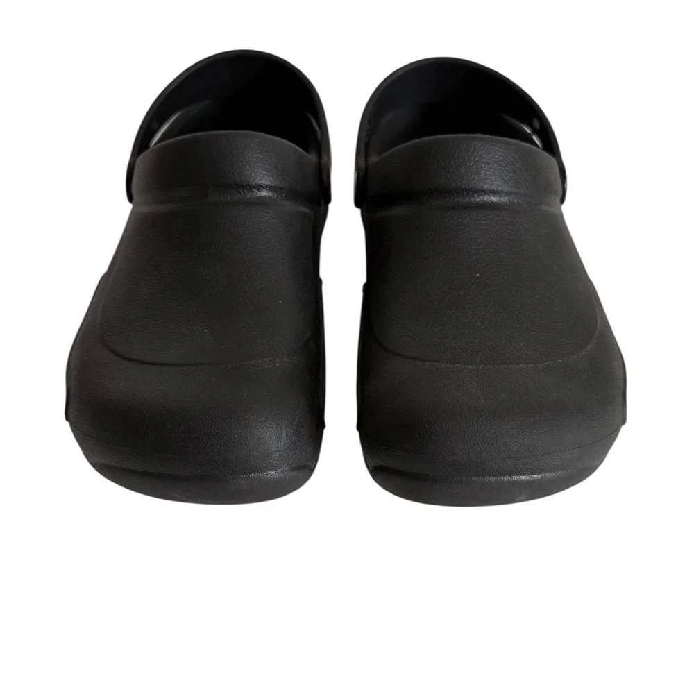 Crocs Bistro Black Unisex Clog - Picture 4 of 16